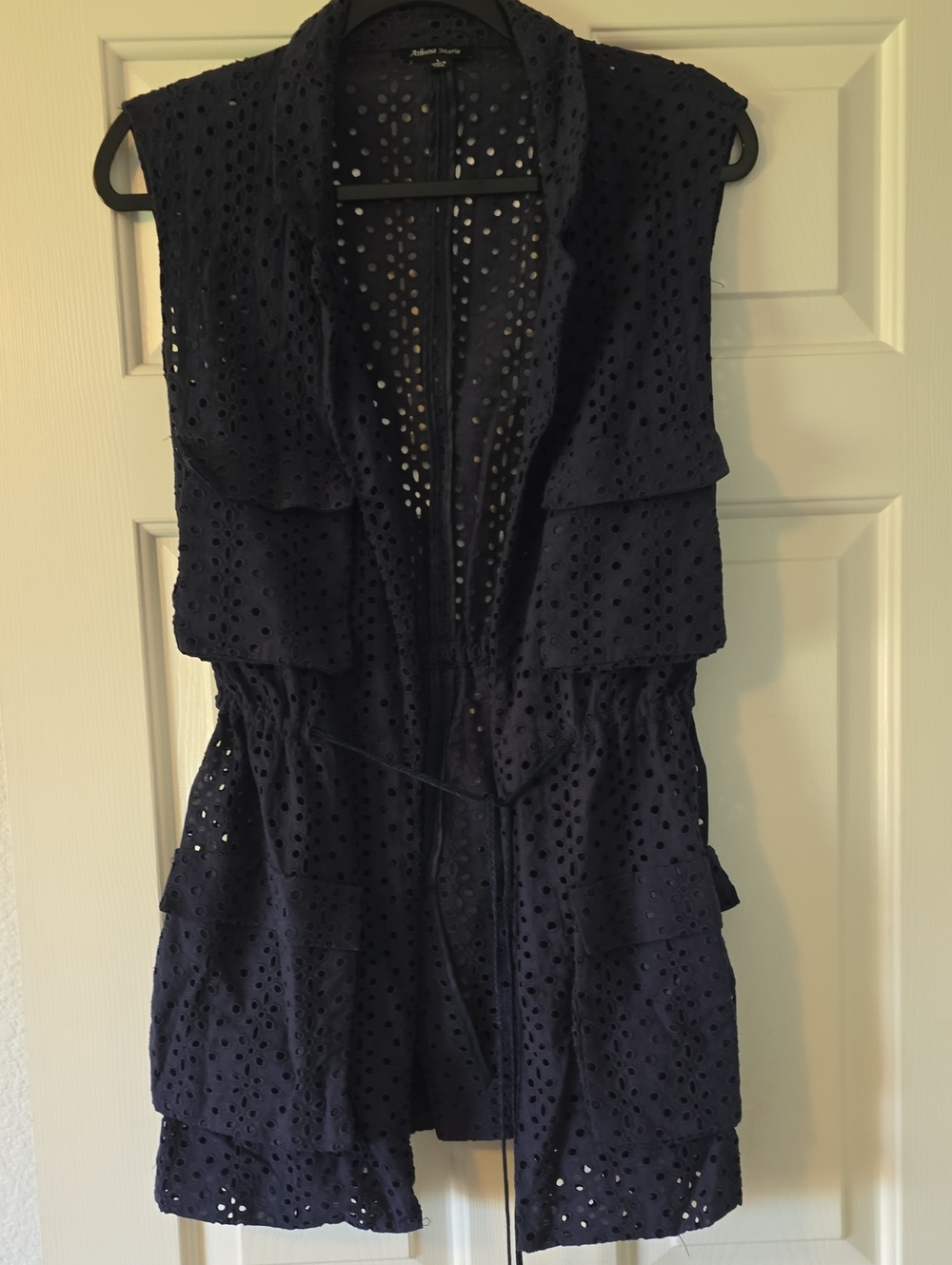 Sleeveless Eyelet Drawstring Vest - Navy Sz Lg
